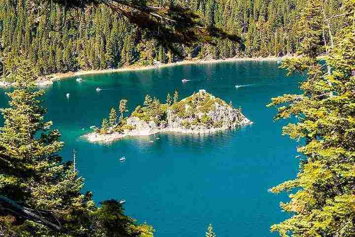 california state parks - lake with boaters