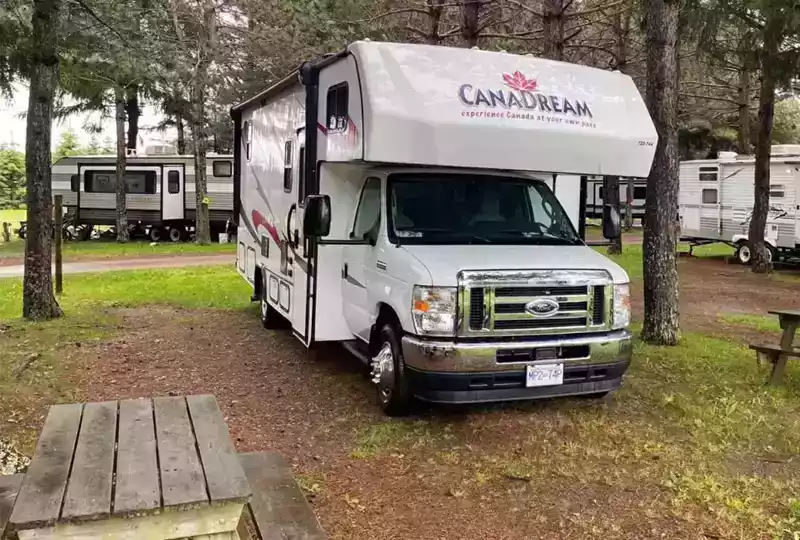 rv rental on campsite - canadream