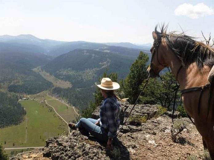 horseback riding montana