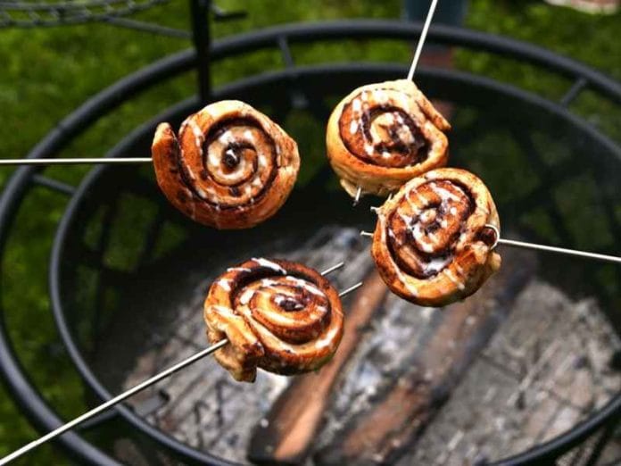 campfire cinnamon rolls