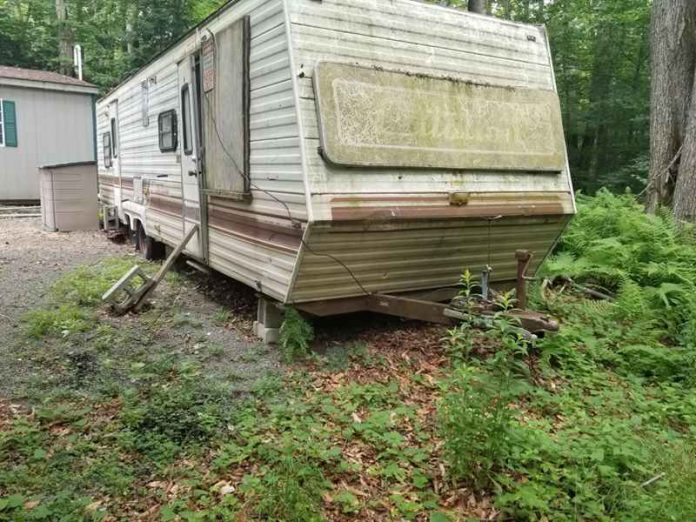how to get rid of an old camper trailer
