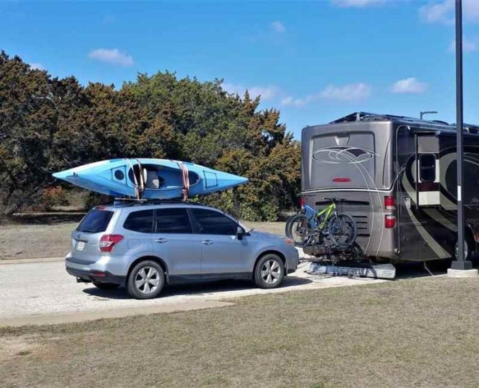 how to tow a car behind an rv 800X648 how to tow a car behind an rv